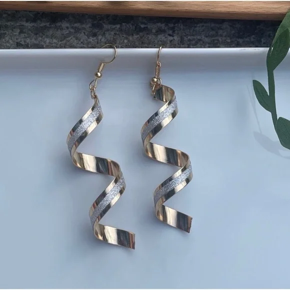 1 LEFT! Gold Spiral Shimmery Earrings - Picture 3 of 4